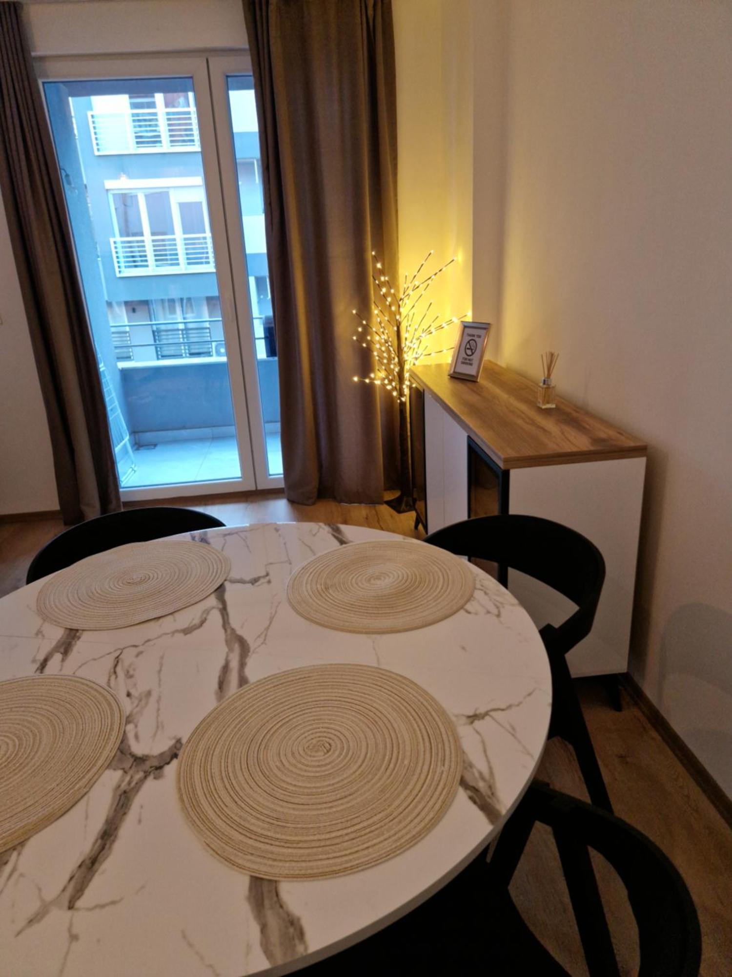 Kid Luxury Apartment Skopje Bagian luar foto